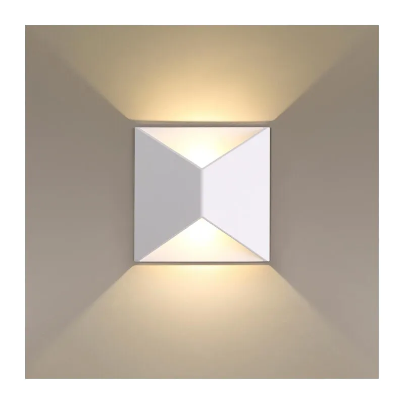 3909/10WL HIGHTECH ODL20 501 белый/металл Настенный светильник LED 3500K 120° 10W 220V IP65 TIBRO 2