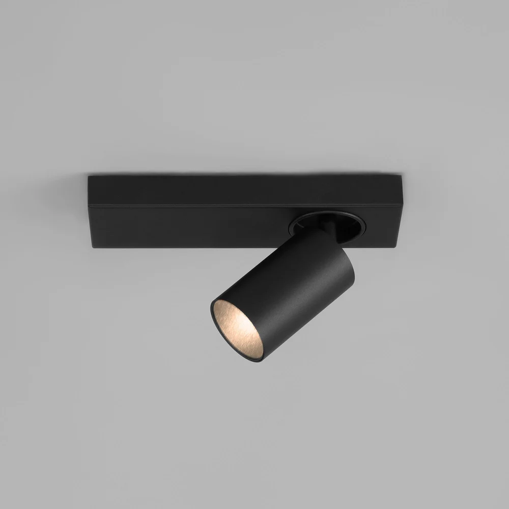 Настенный светодиодный светильник 20139/1 LED черный Eurosvet