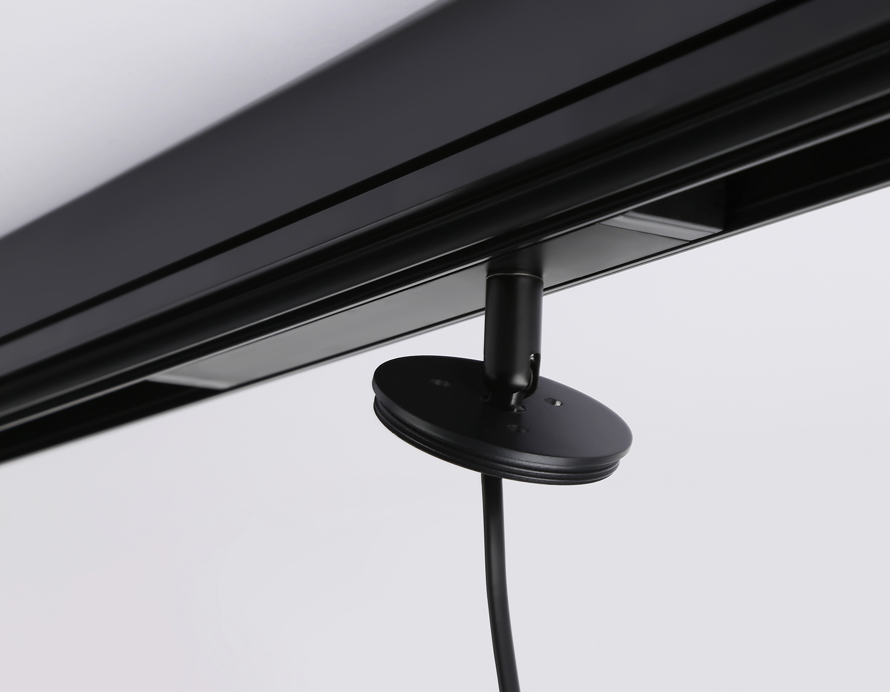 Крепеж трековый для корпуса DIY D60mm Magnetic 220V A2545 BK черный крепеж трековый для корпуса DIY D60mm 232*60*80 Ambrella Light 7