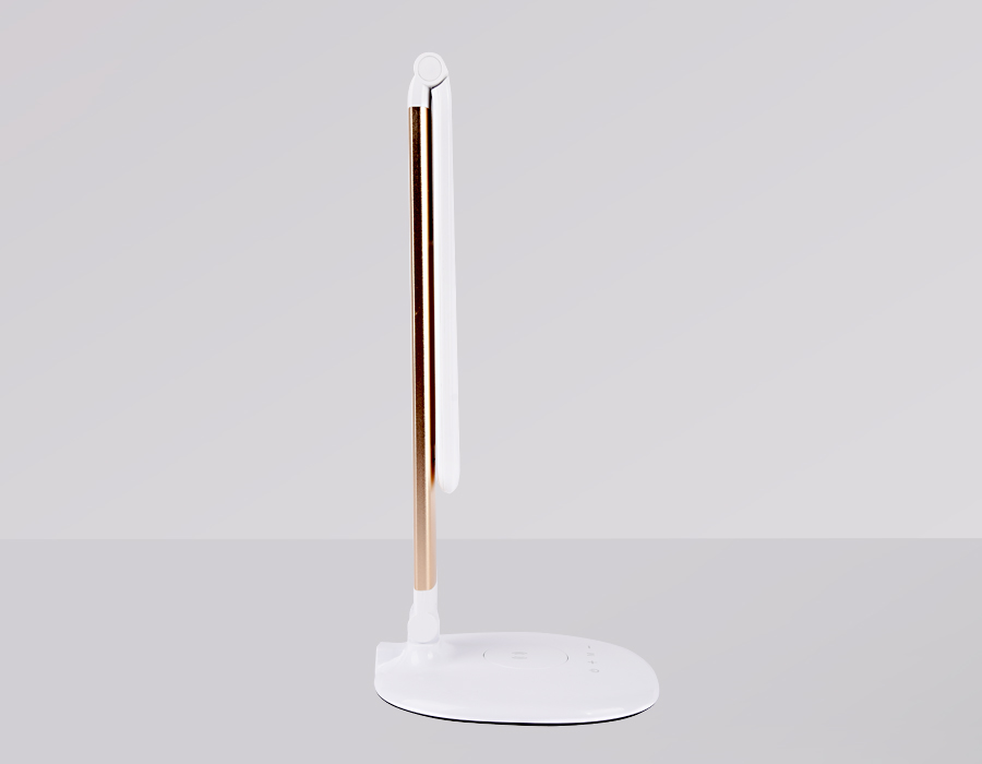 Светодиодная настольная лампа с беспроводной зарядкой DE525 GD золото LED 3000-6400K 7W Ambrella Light 15