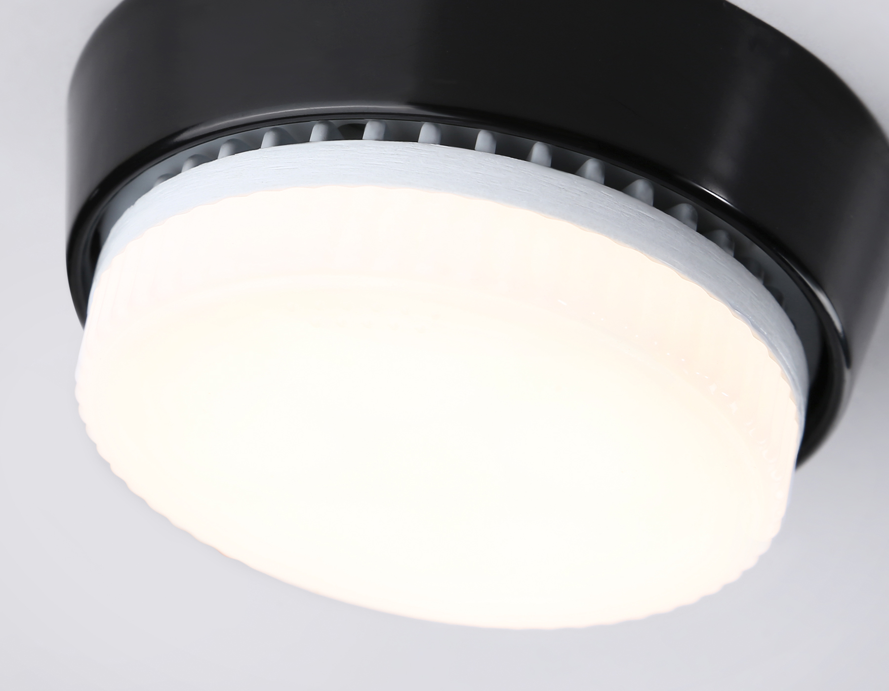 Светильник накладной со сменной лампой GX53 G10189 BK черный GX53 max 12W D90*20 Ambrella Light 6