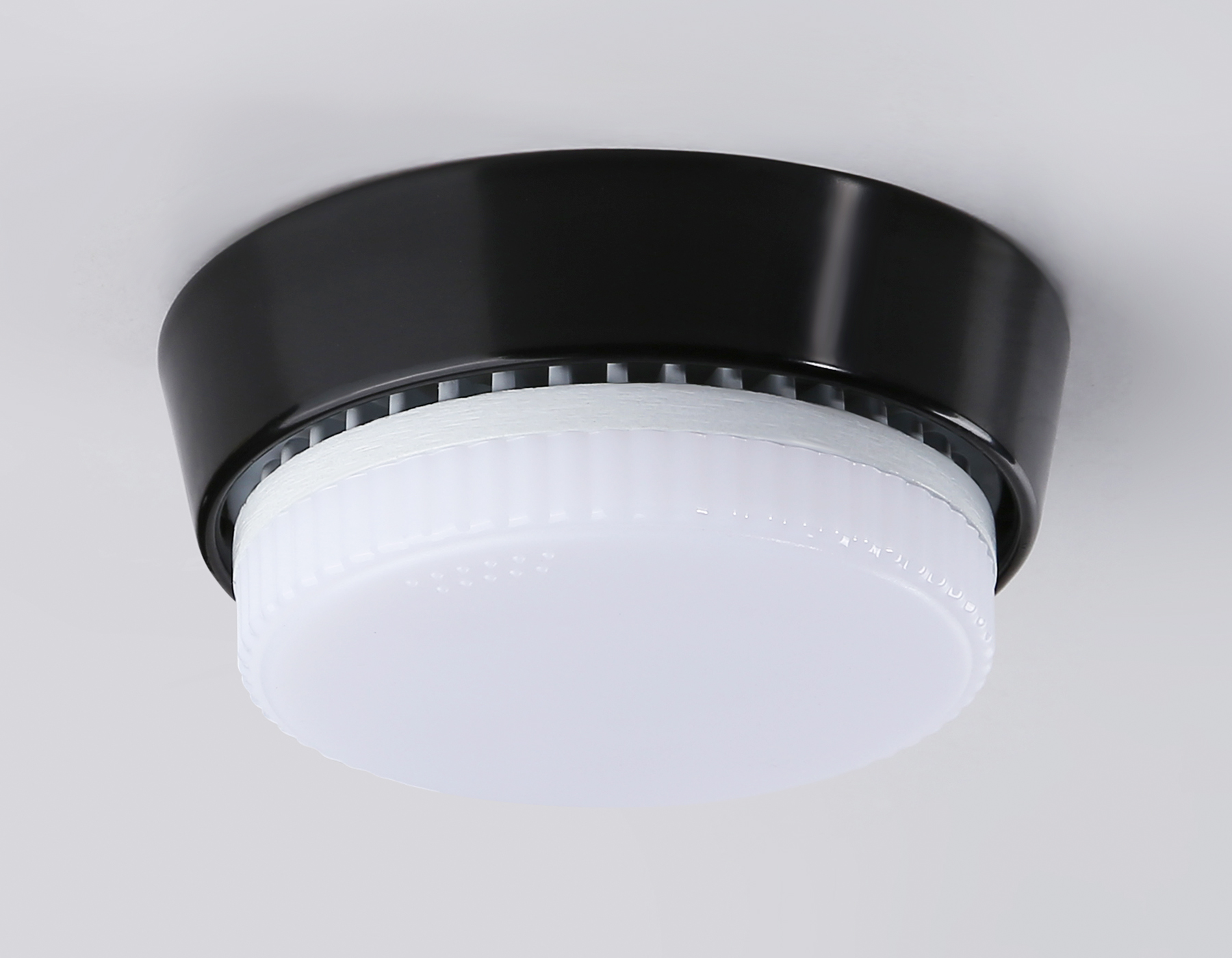 Светильник накладной со сменной лампой GX53 G10189 BK черный GX53 max 12W D90*20 Ambrella Light 7