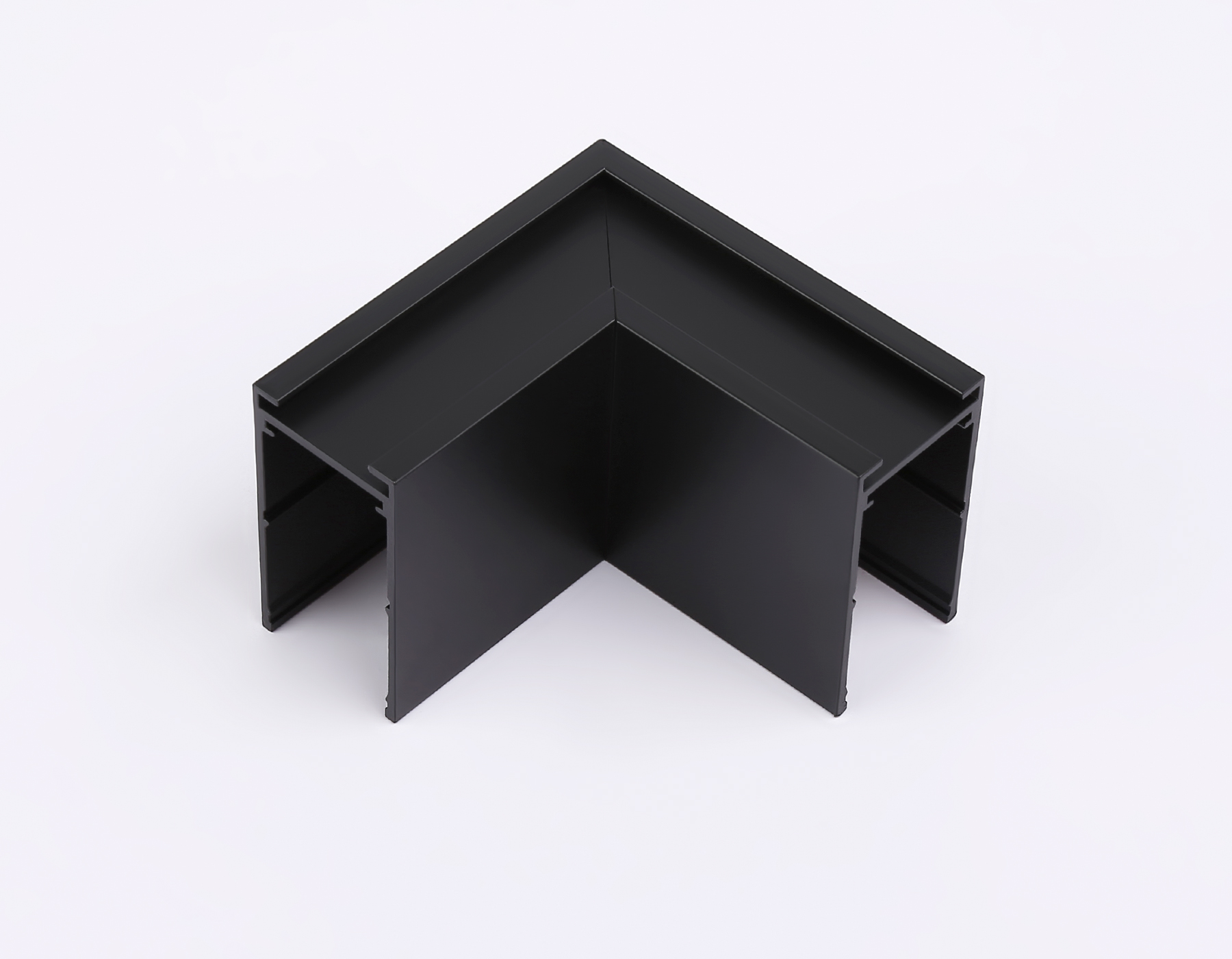 Коннектор угловой для накладного шинопровода Magnetic 25мм 220V GL1032 BK черный коннектор угловой для накладного шинопровода Magnetic 220V 80*80*52 Ambrella Light 9