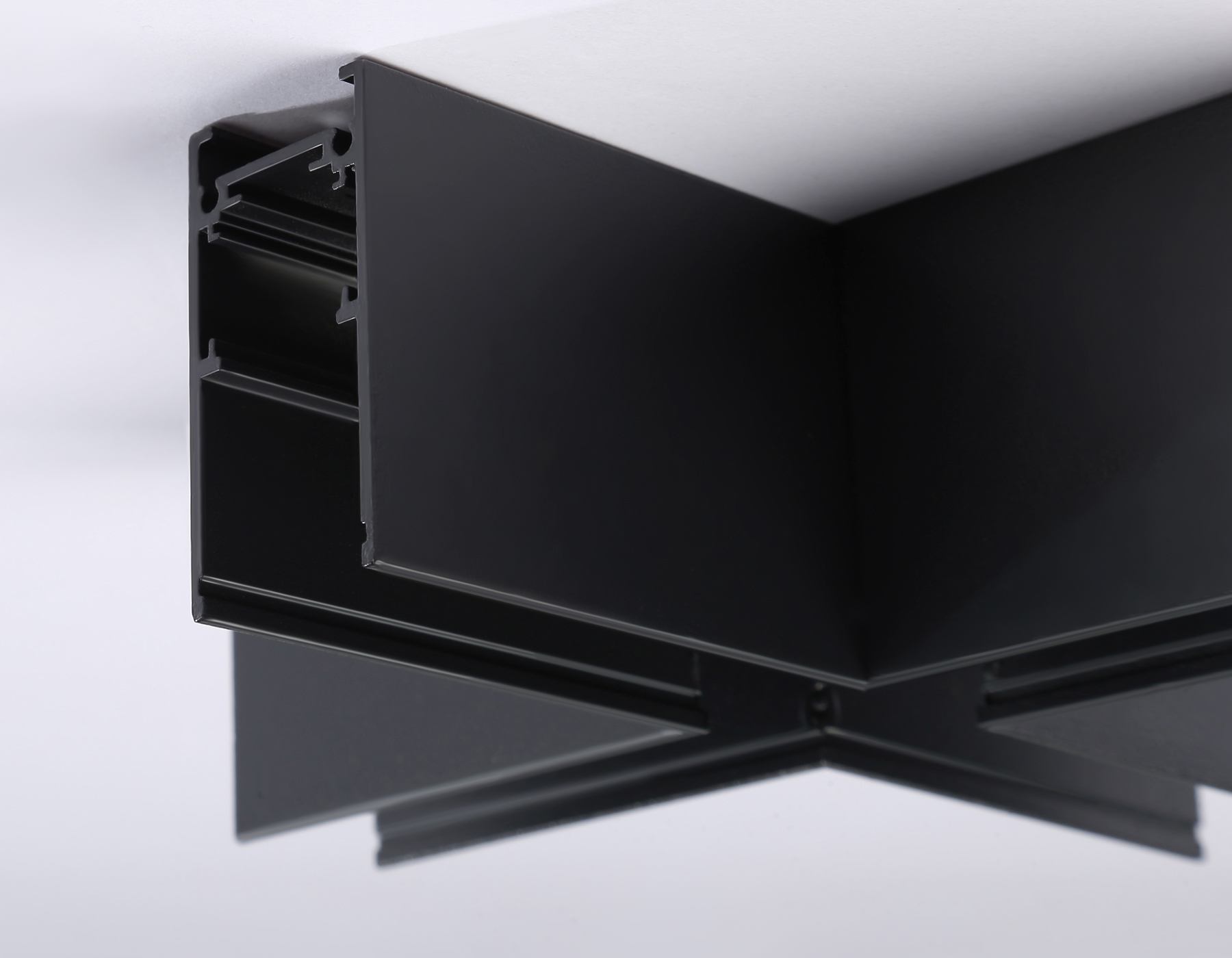 Коннектор Х-образный для накладного шинопровода Magnetic 20mm 48V GL3376 BK черный коннектор X-образный для накладного шинопровода 170*170*53.7 Ambrella Light 6