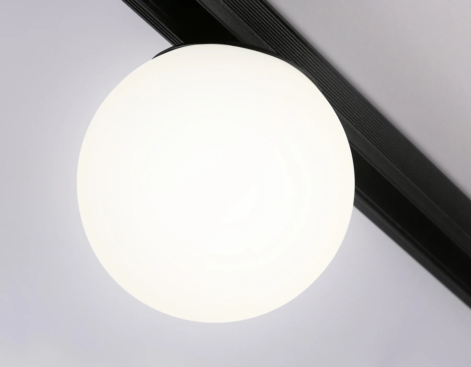 Трековый светильник 4000K 6Вт 120° GL3921 BK/FR черный/белый матовый LED 6W 4200К 48V 360° D123*H163 Ambrella Light 7