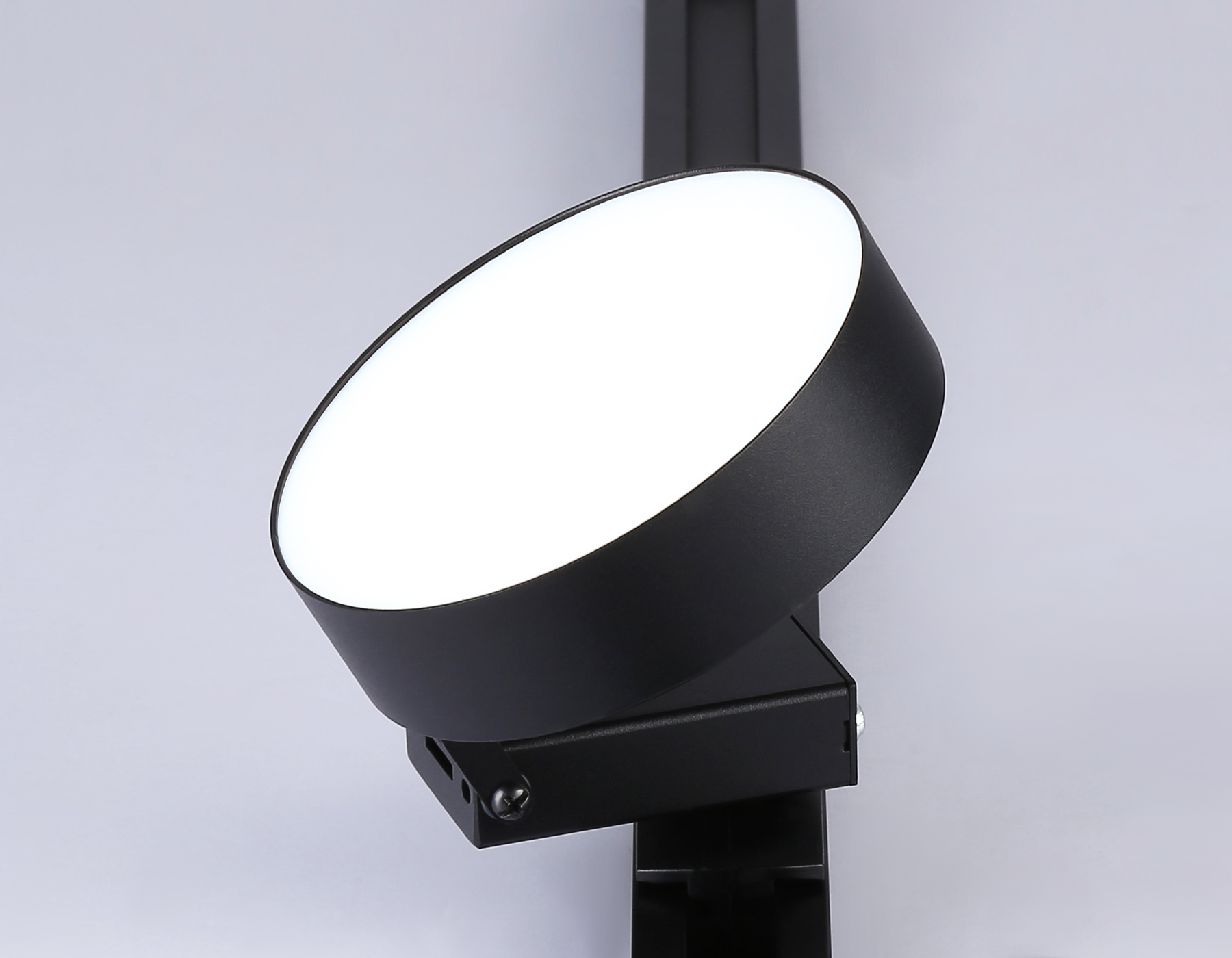 Трековый однофазный светодиодный светильник GL6842 BK черный LED 15W 4200K D115*80 Ambrella Light 11