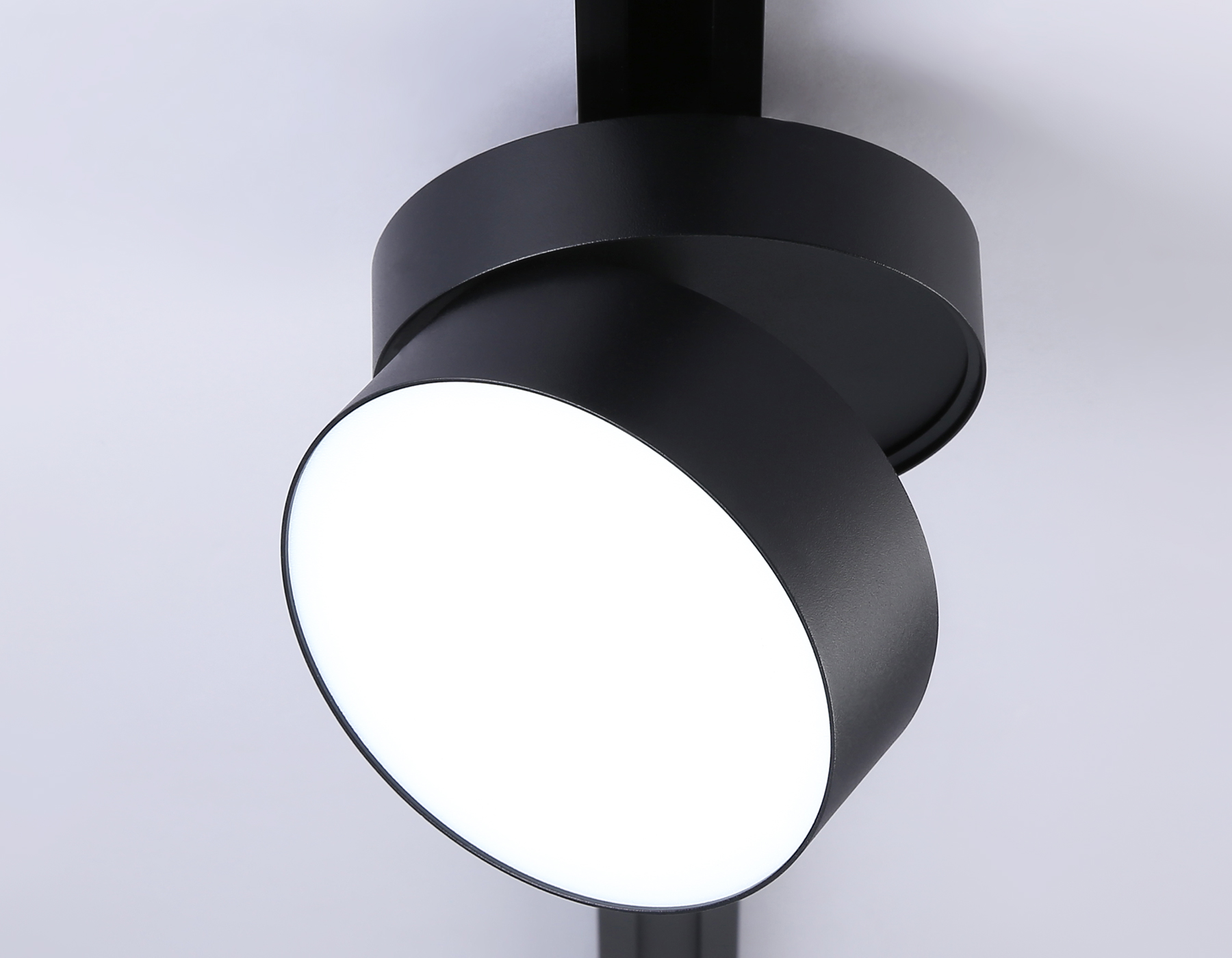 Трековый однофазный светодиодный светильник GL6879 BK черный LED 16W 4200K D115*90 Ambrella Light 9