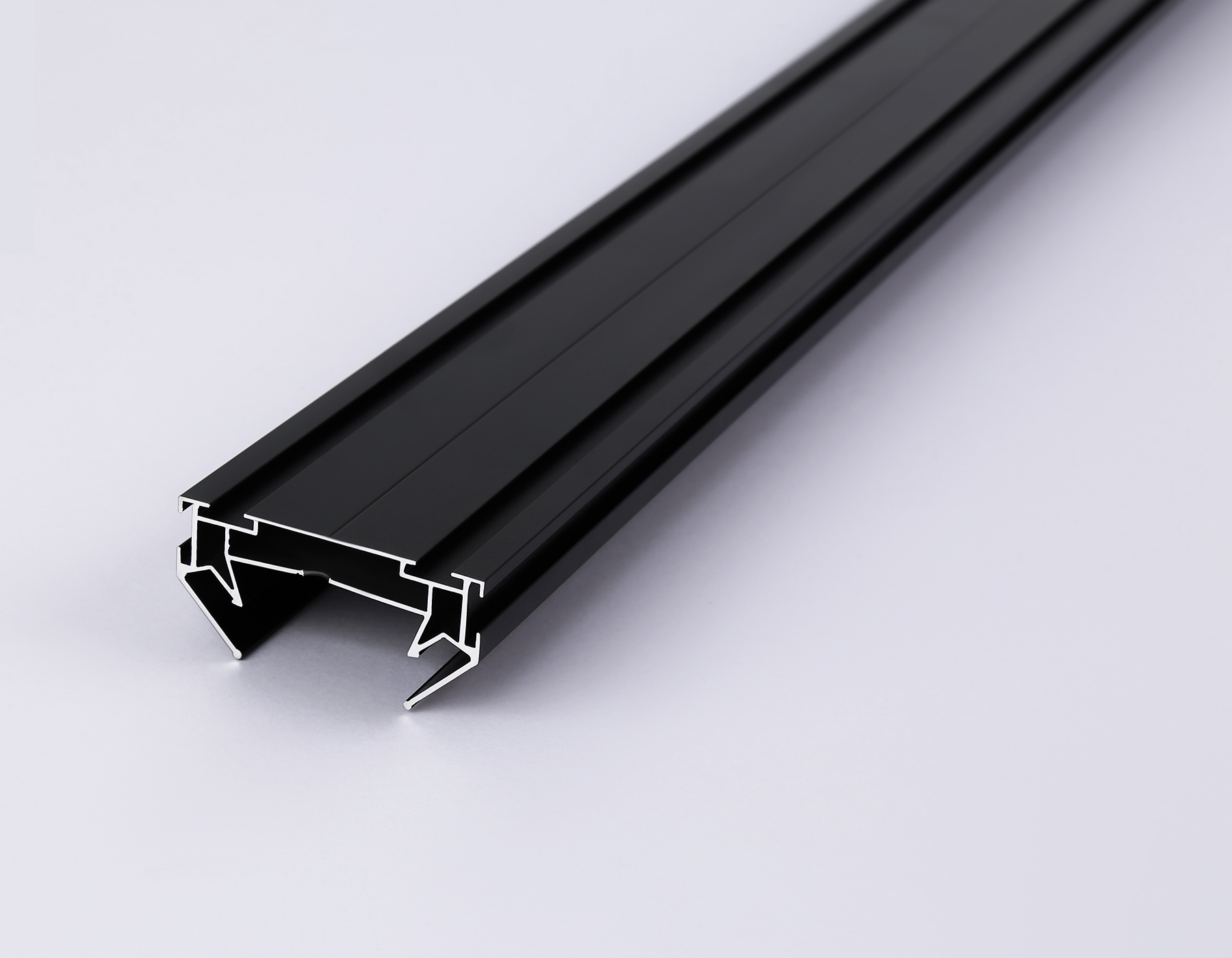 Корпус в натяжной потолок для накладного шинопровода Standard 220V Plus GL7132 BK черный матовый корпус в натяжной потолок Standard 220V NEW 3000*62*30 Ambrella Light 7