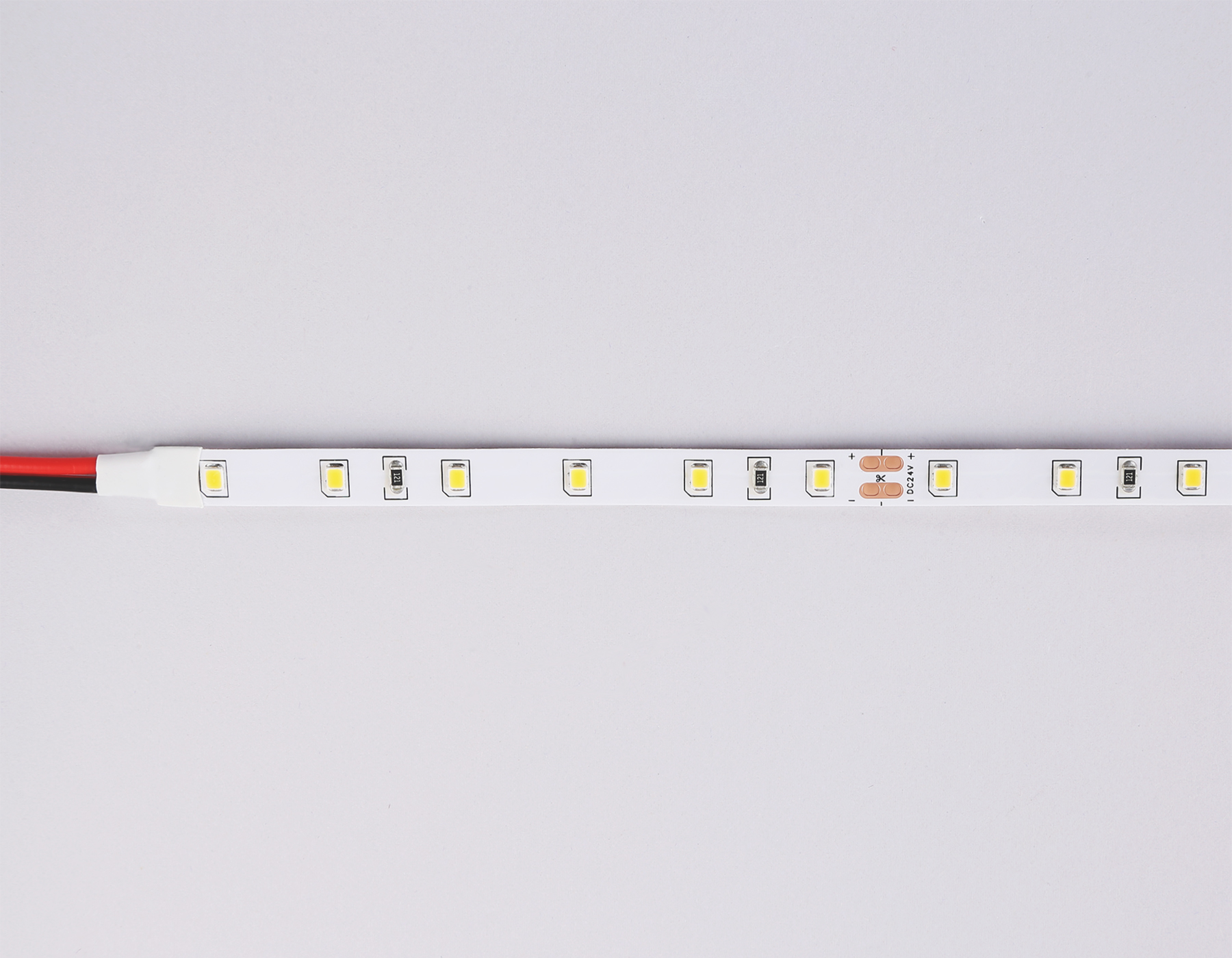 Светодиодная лента Ambrella Light GS3001 2835 60Led /6W m/ 24V IP20 3000K 5m GS3001 2835 60Led/ 6W m/ 24V IP20 3000K/ 5000*8*1.2mm (2 конт.) Ambrella Light 12