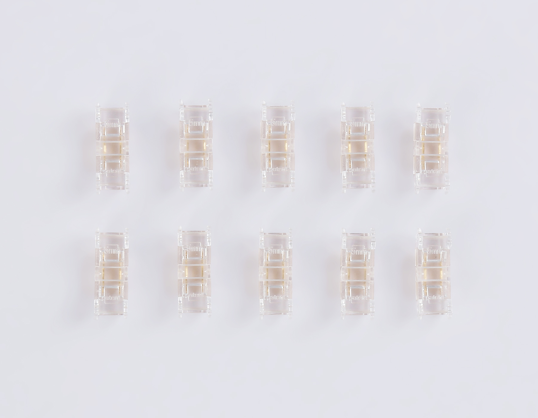 Соединитель прямой COB 12/24V для лент 5mm GS6341 (2 конт.) (10шт. в комплекте) GS6341 Соединитель прямой COB 12/24V для лент 5mm (2 конт.) (10шт) Ambrella Light 7