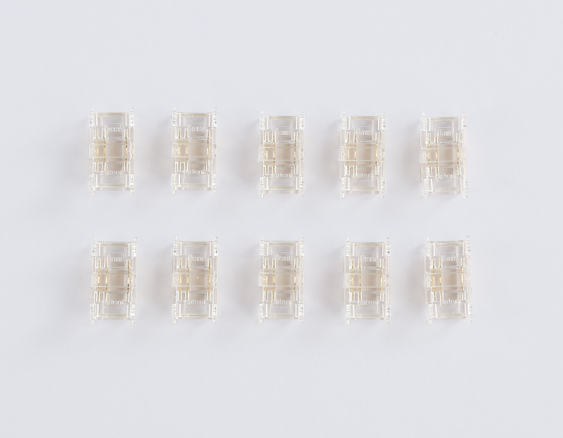 Соединитель прямой COB CCT 12/24V для лент 8mm GS6366 (3 конт.) (10шт. в комплекте) GS6366 Соединитель прямой COB CCT 12/24V для лент 8mm (3 конт.) (10шт) Ambrella Light 7
