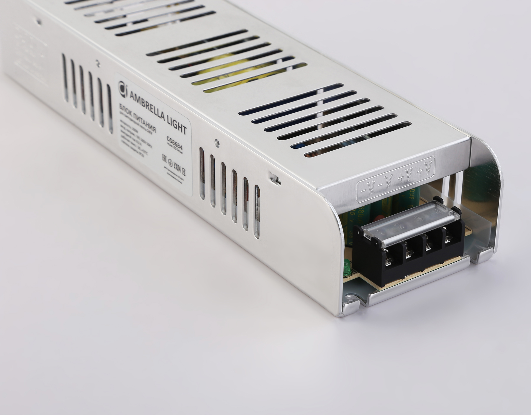 Блок питания с EMC для светодиодной ленты 24V 200W 8,3A IP20 185-260V 223*67*40 GS8684 GS8684 блок питания 24V 200W 8.3A IP20 185-260V EMC 223*67*40 Ambrella Light 8