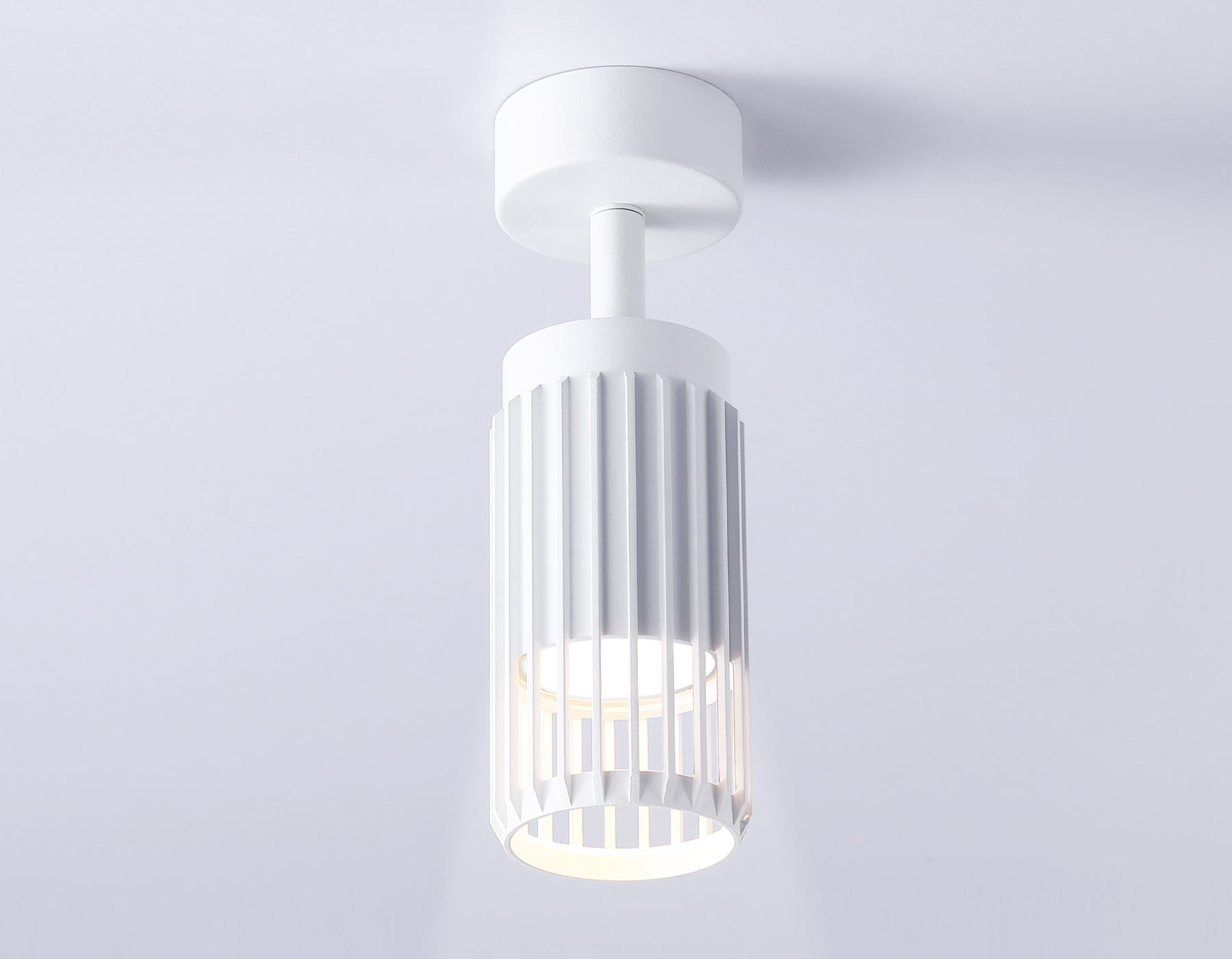 Накладной поворотный спот со сменной лампой GU10 TN51677 WH белый GU10 D60*120 Ambrella Light 11