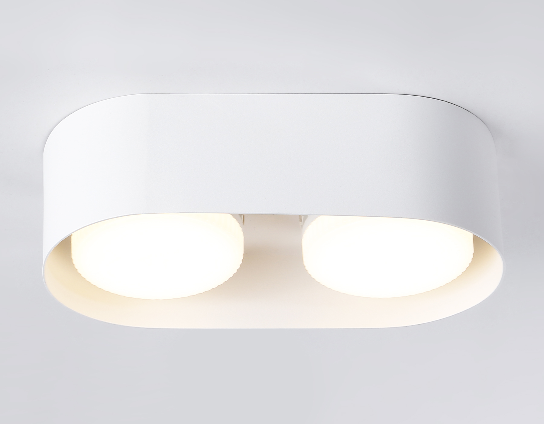 Светильник накладной со сменной лампой GX53 TN70818/2 WH белый GX53/2 max 12W 200*100*60 Ambrella Light 8