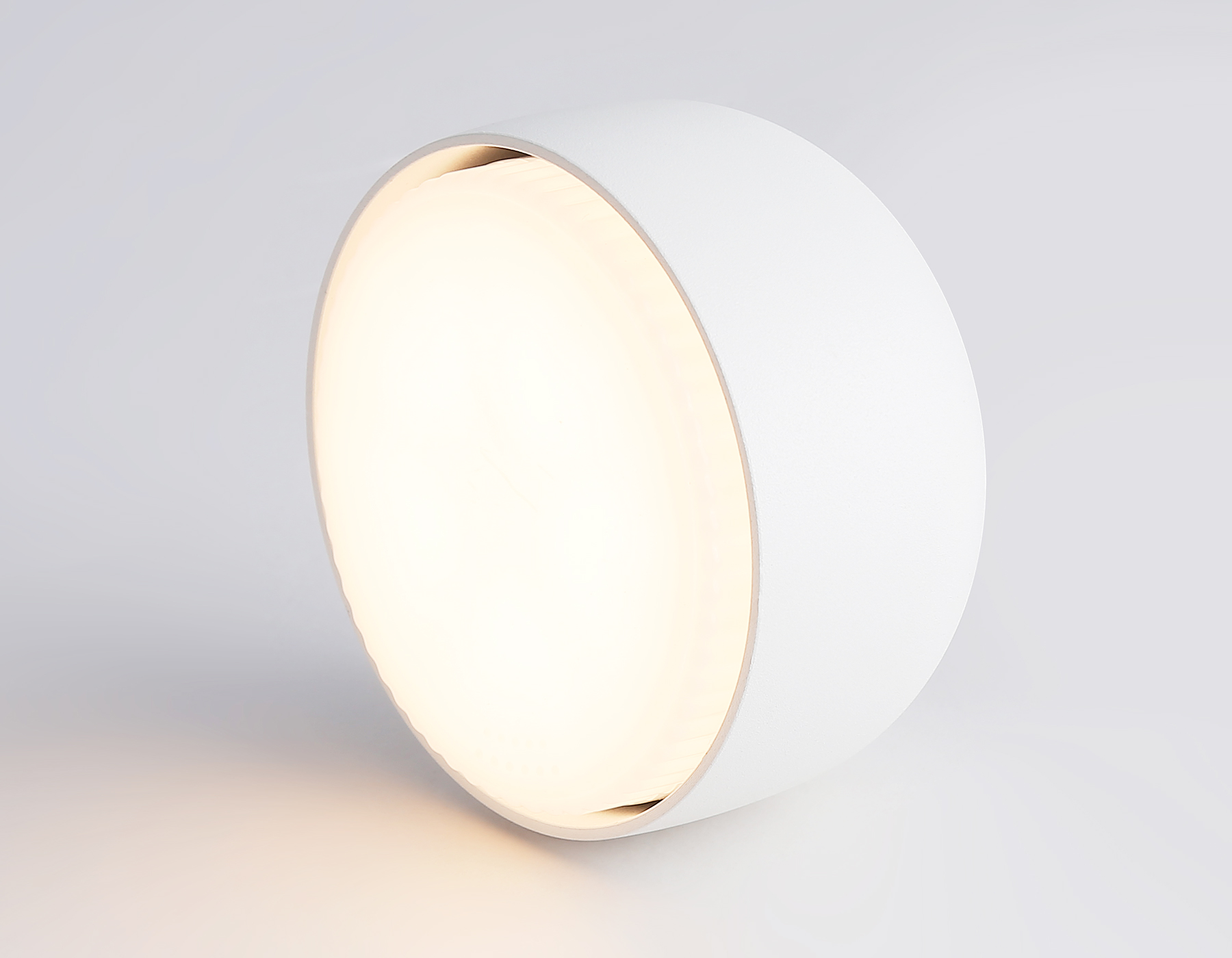 Светильник накладной со сменной лампой GX53 TN71001 WH белый GX53 max 12W D80*50 Ambrella Light 7