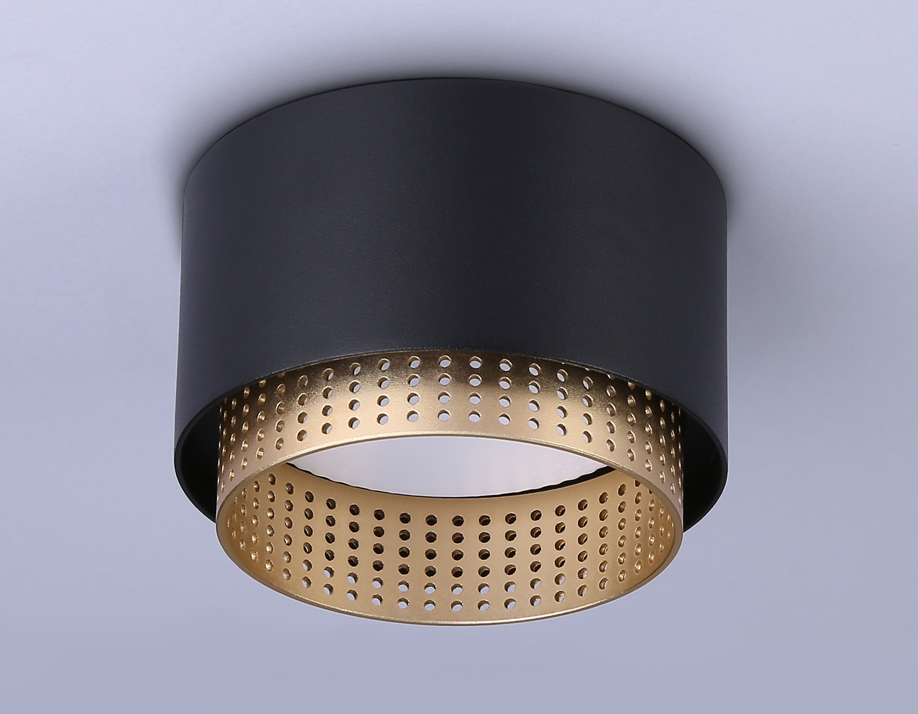 Накладной точечный светильник GX53 TN71275 BK/GD черный/золото GX53 max 12W D95*62 Ambrella Light 15