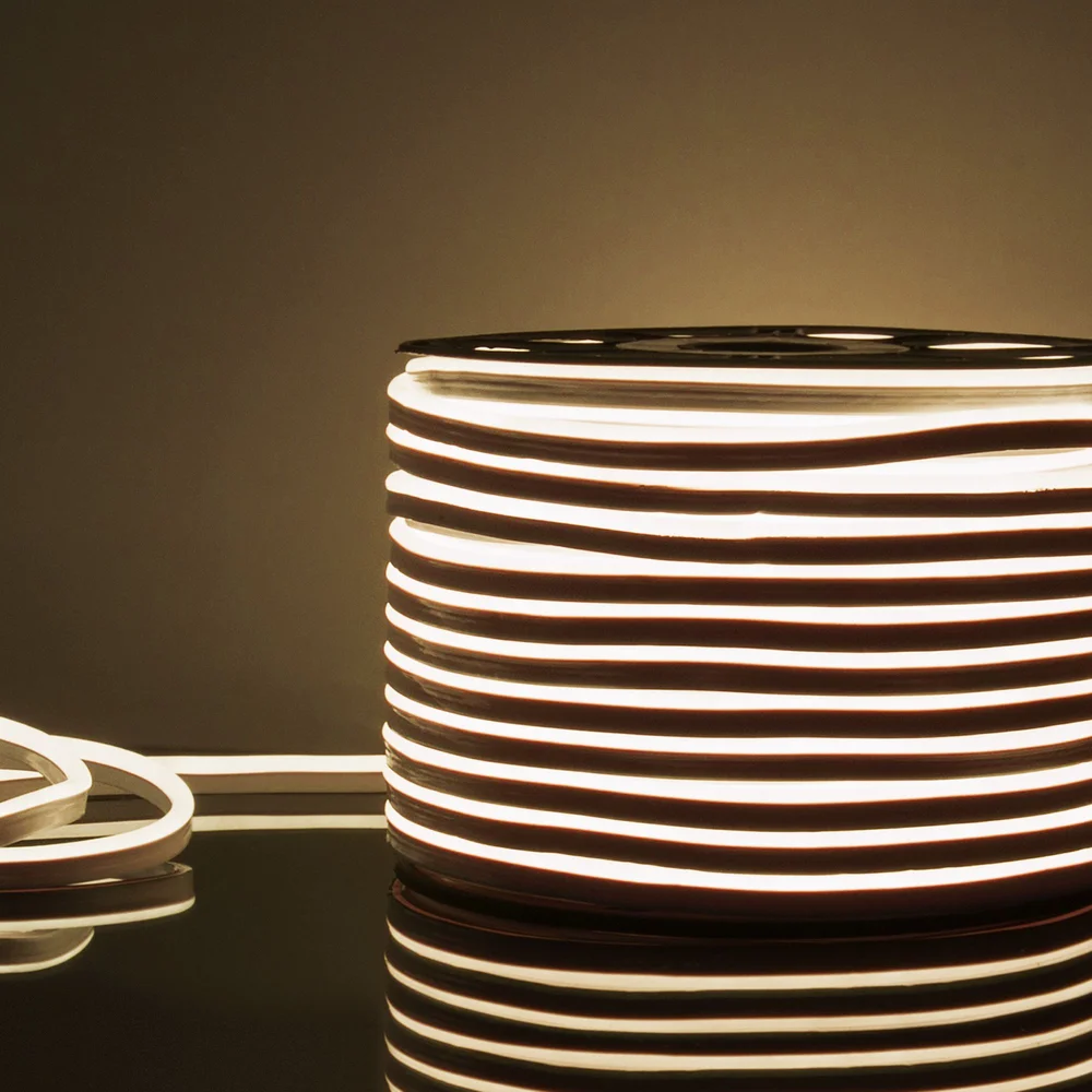 Светодиодный гибкий неон 220 В 9.6 Вт/м 120 Led/м 2835 IP67, односторонний дневной белый 4200 K, 50 м Гибкий неон 220V 9,6W 120Led 2835 IP67 односторонний дневной белый, 50 м Elektrostandard