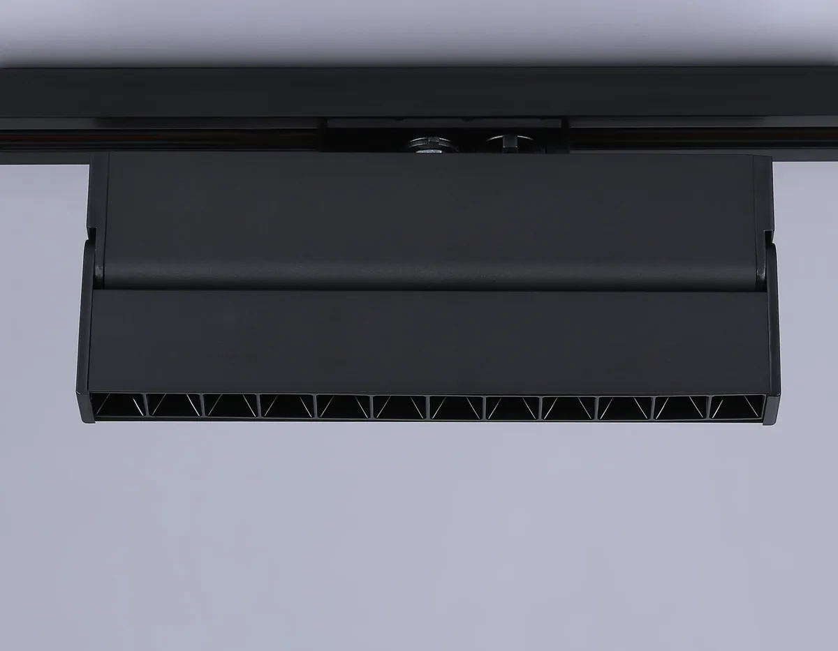 GL6817